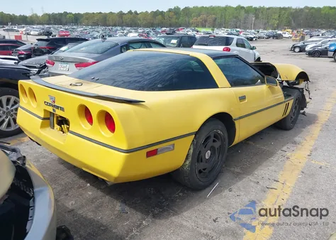 1985 Chevrolet Corvette z USA, uszkodzony, nr VIN 1G1YY0787F5115562